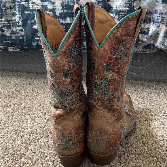 Shyanne Women’s Boots - Picture 3 of 5